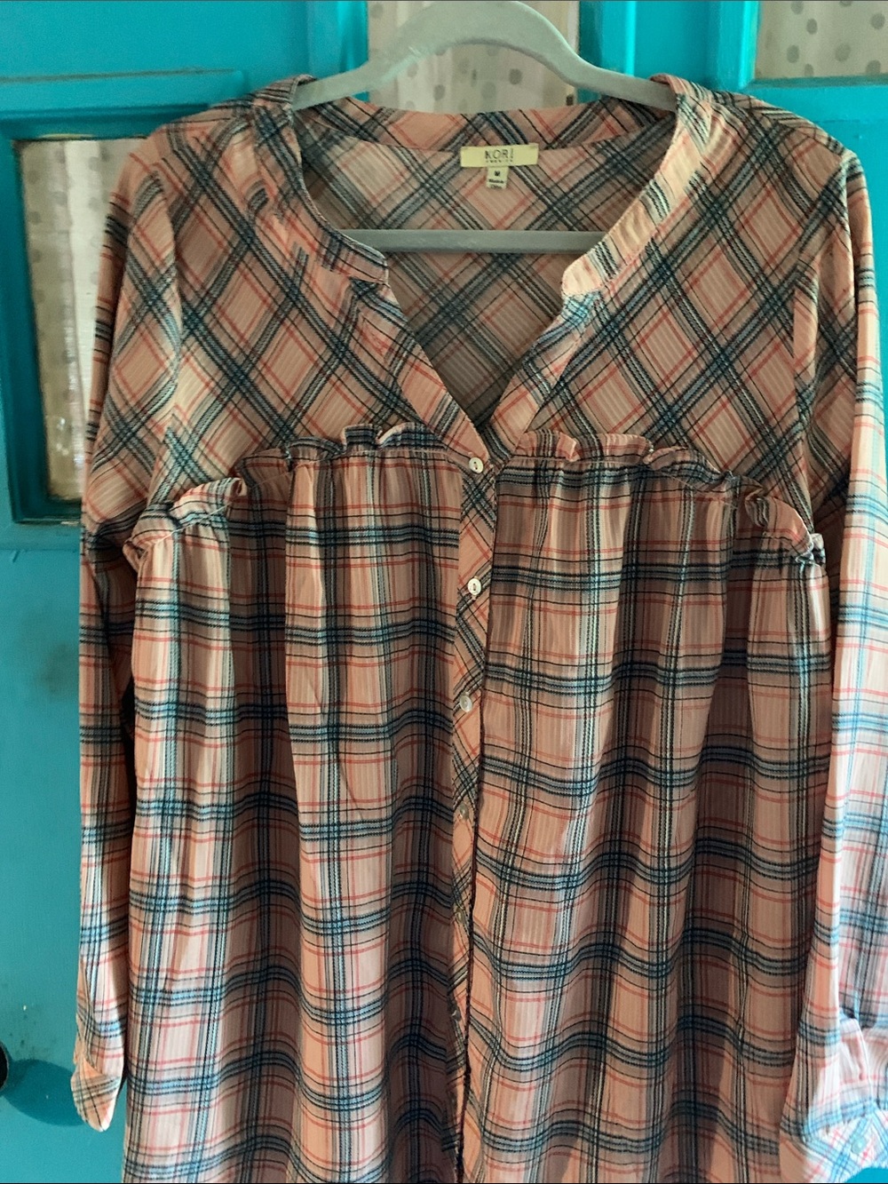 Kori Peach and Navy Plaid Button-Front Tunic Sz M sized like a Big Shirt